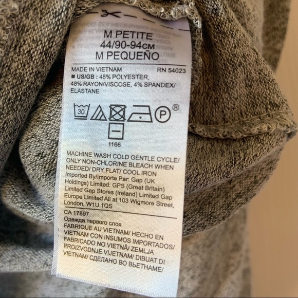 BANANA REPUBLIC grey sweater size medium petite long sleeve - Picture 3 of 6